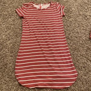 T-shirt stress and is superr stretchy and soft.